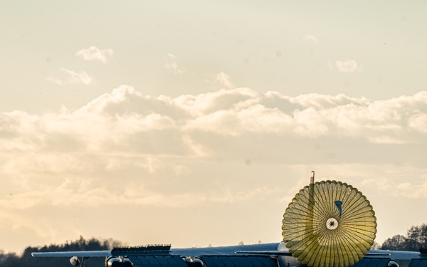 B-52 Stratofortresses return from Bomber Task Force operations