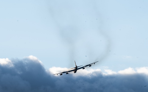 B-52 Stratofortresses return from Bomber Task Force operations
