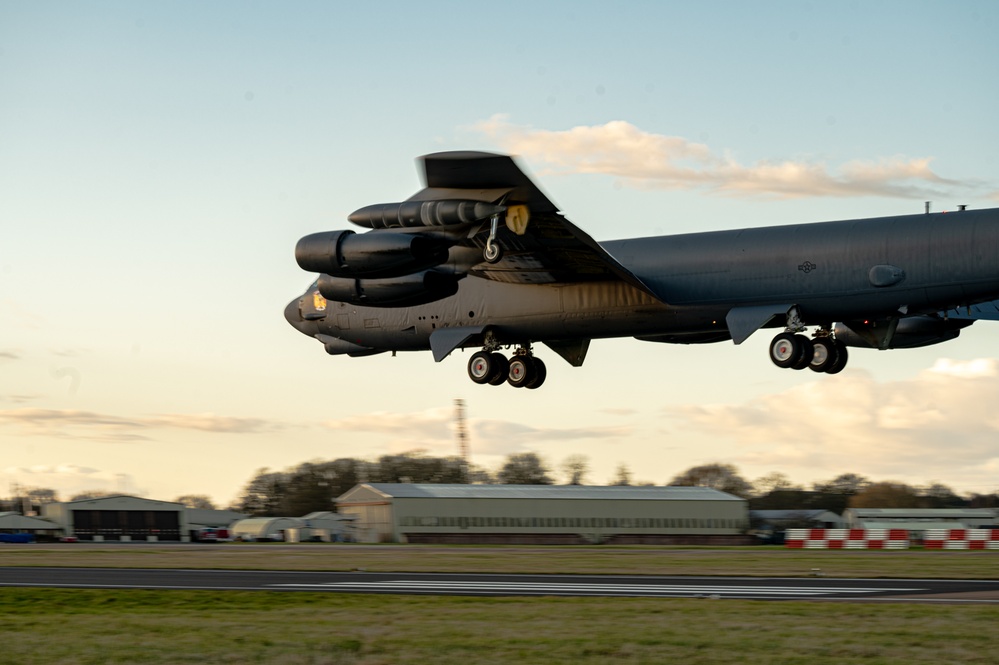 B-52 Stratofortresses return from Bomber Task Force operations