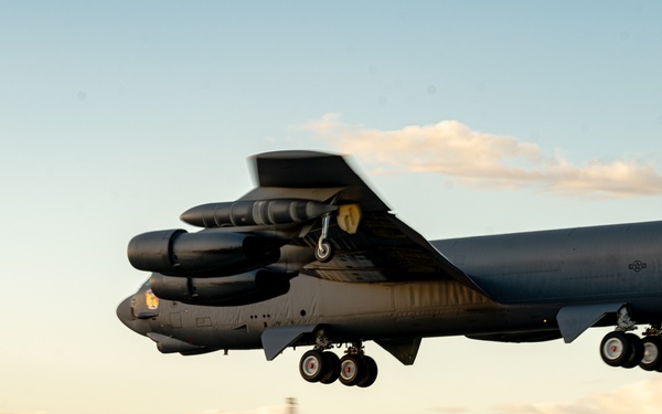 B-52 Stratofortresses return from Bomber Task Force operations
