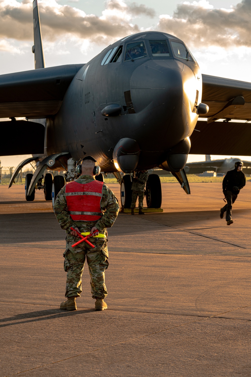 B-52 Stratofortresses return from Bomber Task Force operations