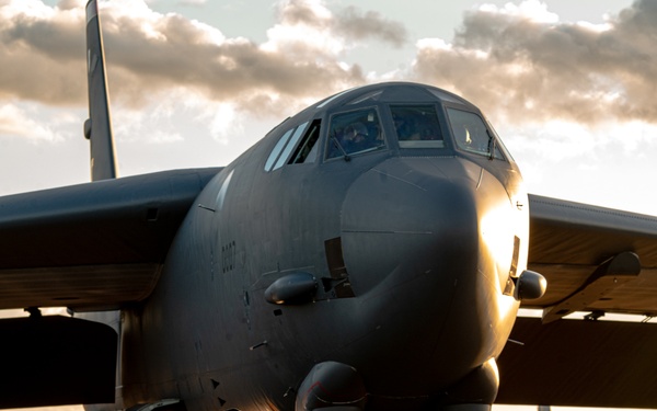 B-52 Stratofortresses return from Bomber Task Force operations