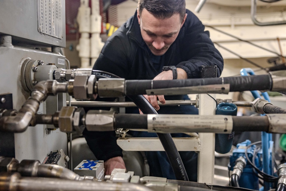 RAST Maintenance aboard USS Ralph Johnson