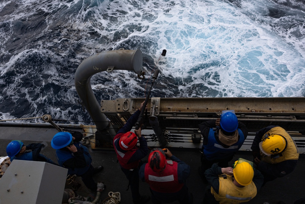 USS Oscar Austin (DDG 79) Underway Replenishment with USNS Laramie (T-AO 203)