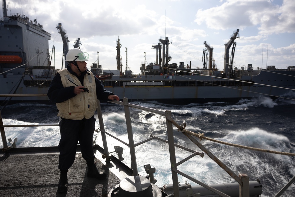 USS Oscar Austin (DDG 79) Underway Replenishment with USNS Laramie (T-AO 203)