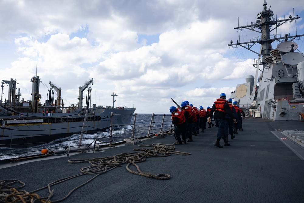 USS Oscar Austin (DDG 79) Underway Replenishment with USNS Laramie (T-AO 203)