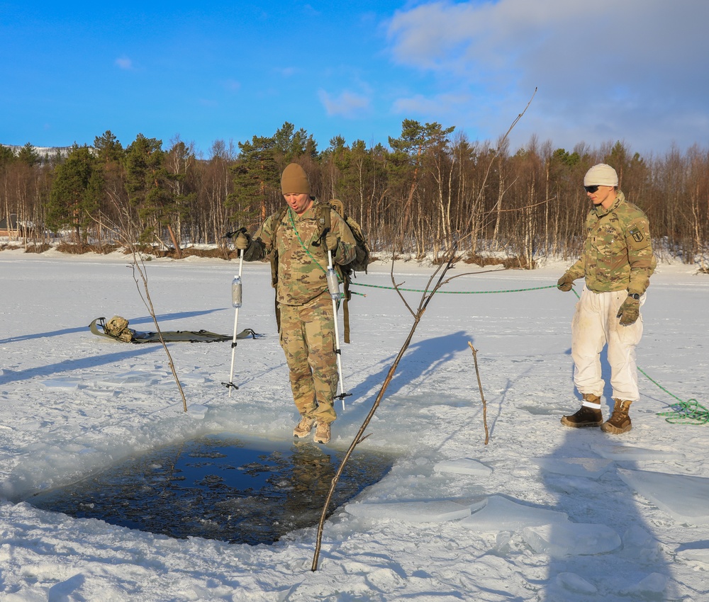 LMRS Battalion conducts arctic cold water survival training with Norwegian Army on exercise in Norway