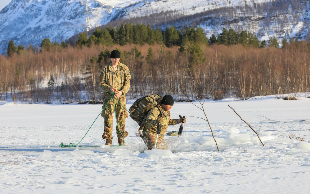LMRS Battalion conducts arctic cold water survival training with Norwegian Army on exercise in Norway