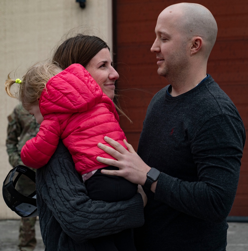 606th Air Control Squadron returns home from deployment