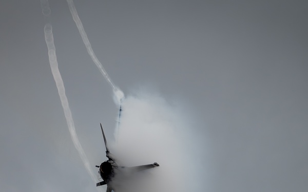 F-16 Viper Demonstration Team practice in preparation for 2025 air show season