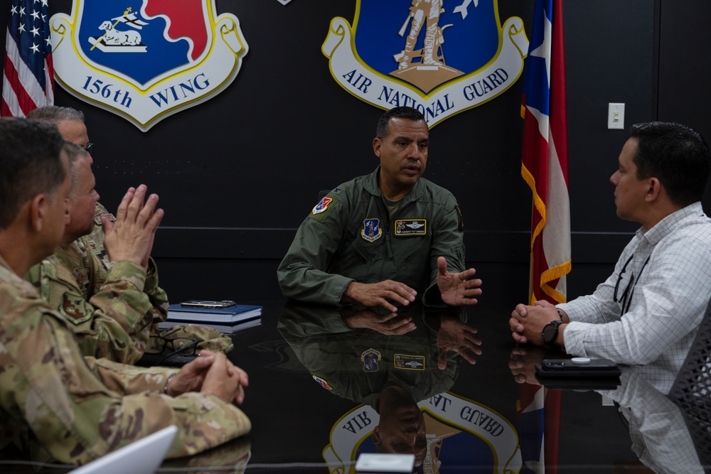 FAA Traffic Control Tower manager Carlos Perez-Aldoy visits the 15th Wing