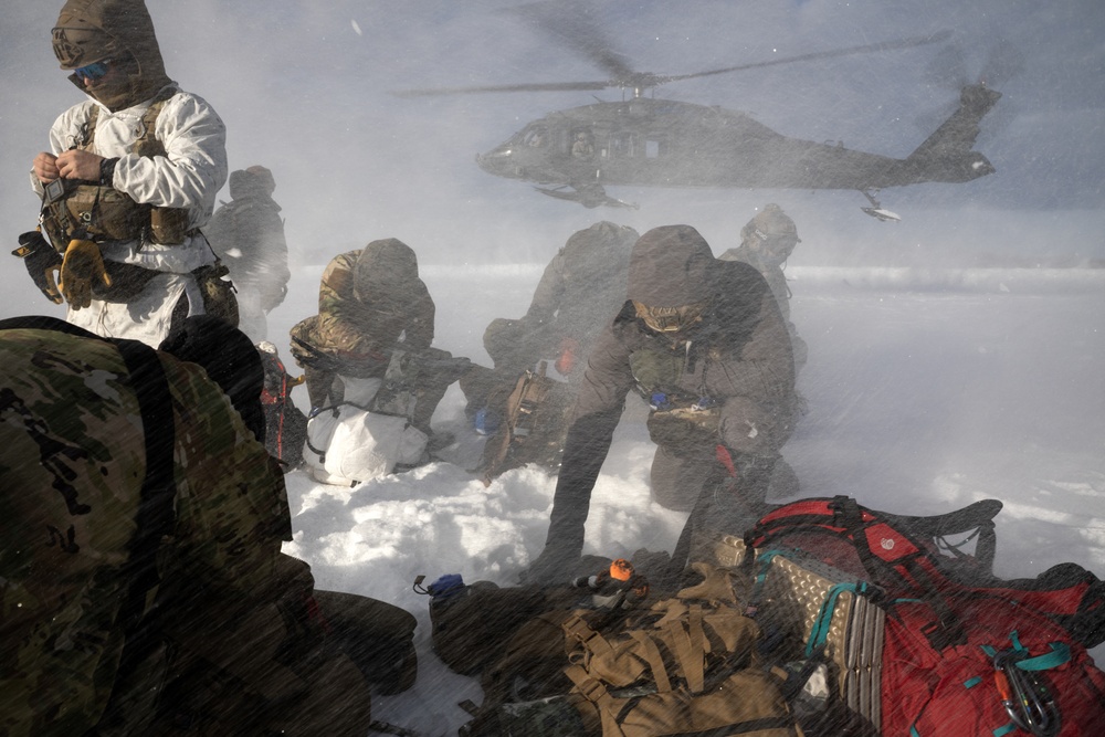 Army and AKARNG aviators support SOCNORTH arctic medical training exercise