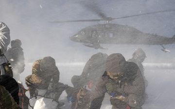 New Arctic Operational Risk Course prepares warfighters for the Arctic’s harsh realities