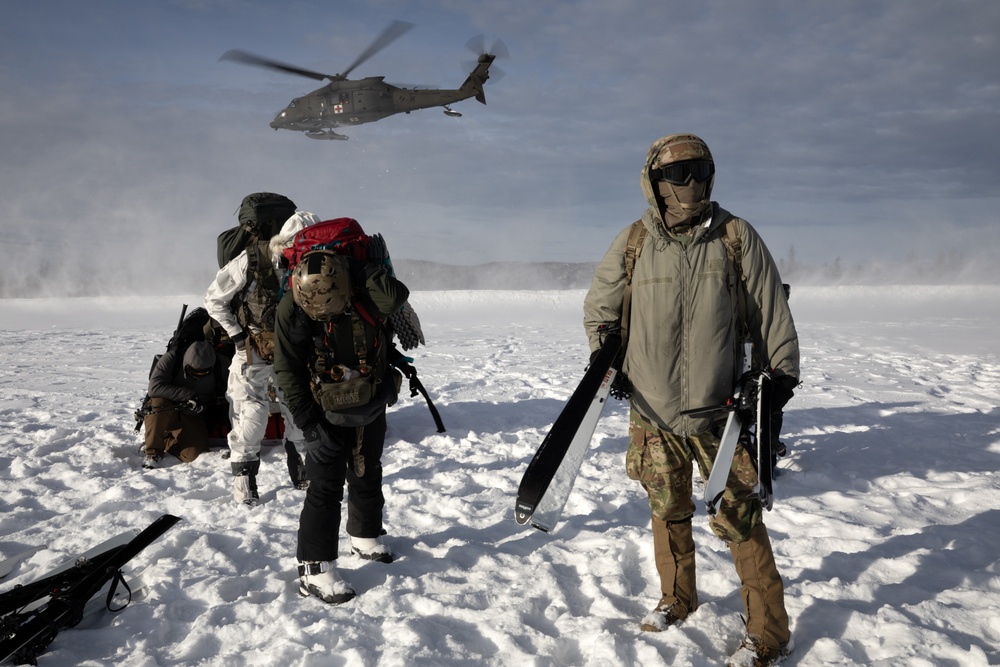 Army and AKARNG aviators support SOCNORTH arctic medical training exercise