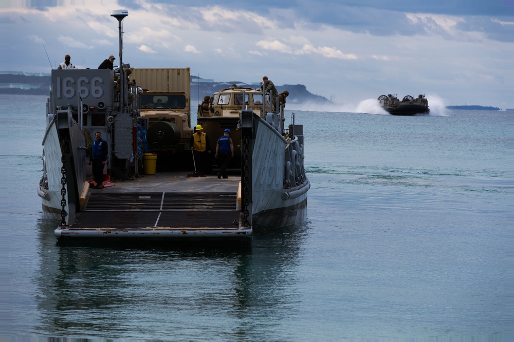 31st MEU| CLB 31 conducts Combat Service Support Area operations