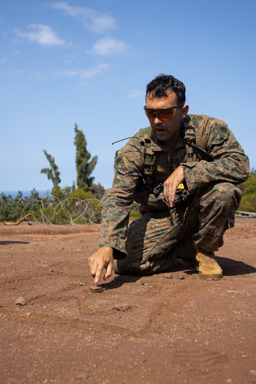 Storming the Fortress: Students at SOI-West Participate in the Advanced Infantry Marine Course at Kahuku Training Area