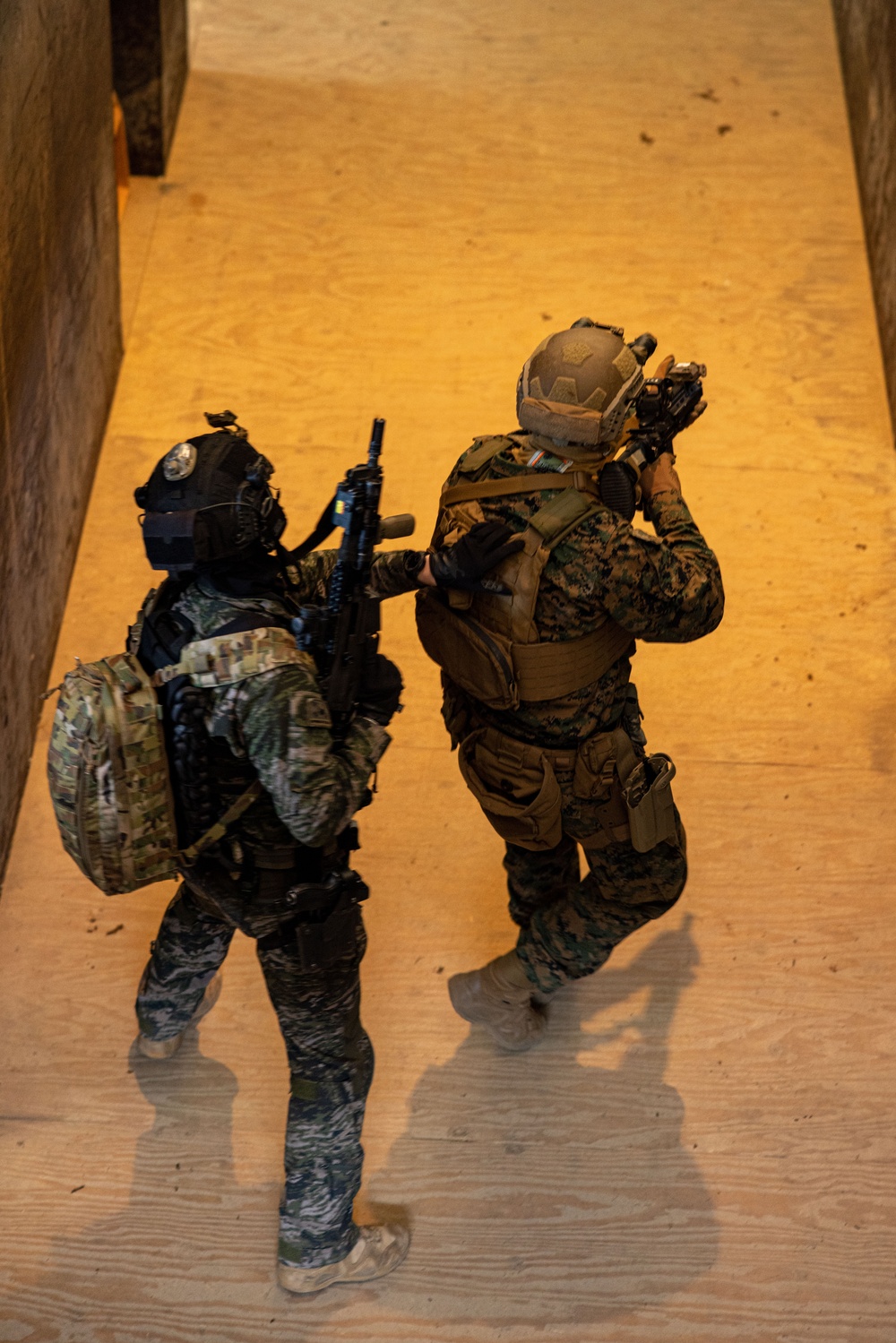 U.S. and Republic of Korea Reconnaissance Marines Execute Shoot House Training During KMEP 25.1