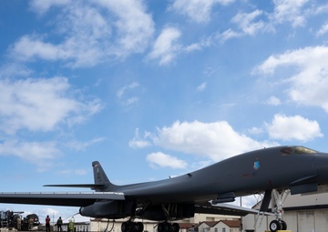 The 34th Expeditionary Bomb Squadron B-1B Lancer continues to conduct hot pit refuel operations during BTF 25-1 at Misawa Air Base, Japan