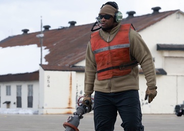 The 34th Expeditionary Bomb Squadron B-1B Lancer conducts final hot pit refuel operations during BTF 25-1 at Misawa Air Base, Japan