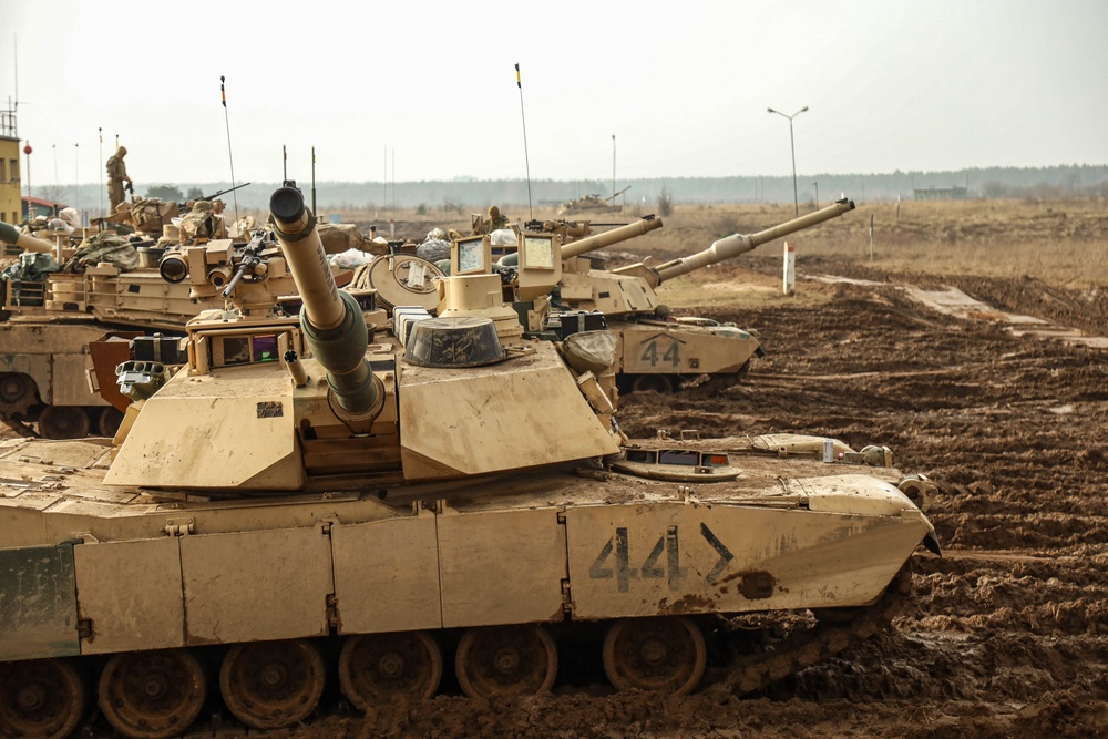 M1 Abrams Tanks Conduct Live Fire in Poland