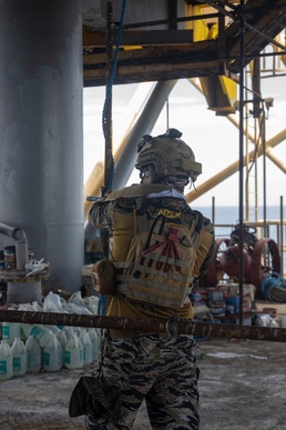 Philippines, U.S. Naval Special Warfare conduct GOPLAT training