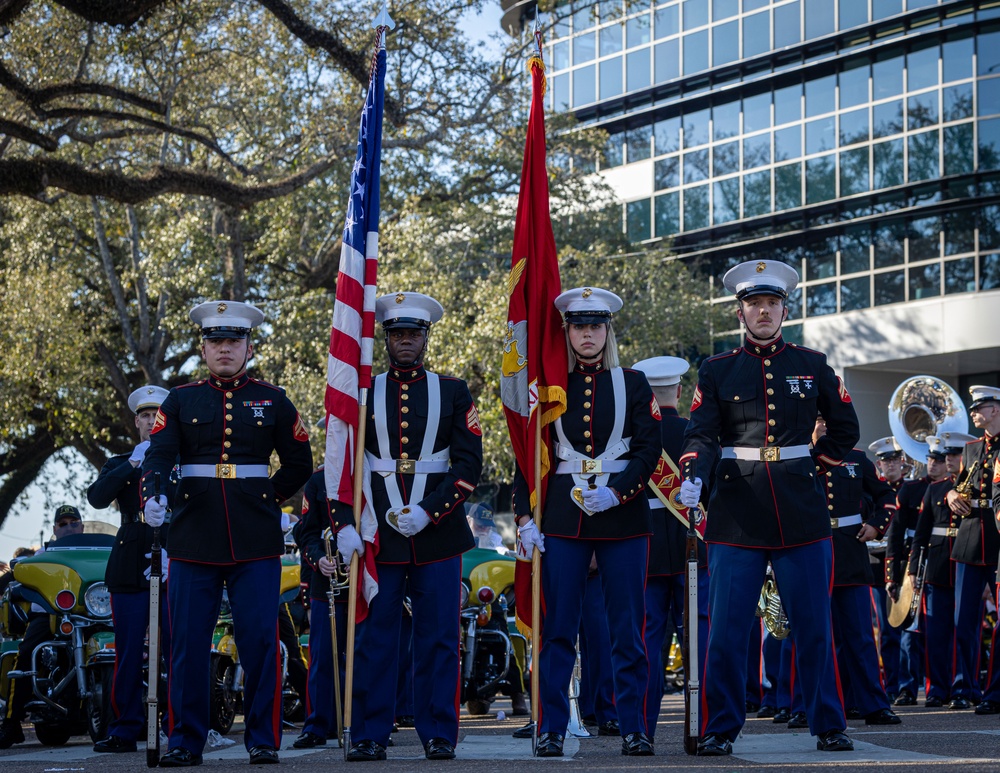 Marines participate in Krewe of Endymion parade