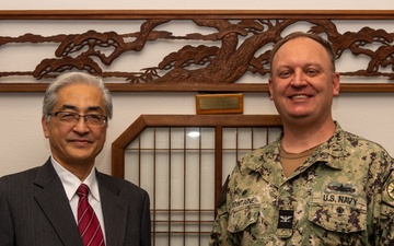 Sasebo Police Chief Visits CFAS