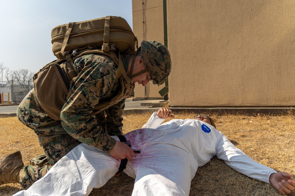 III MSB conducts a CLS Course on Camp Mujuk