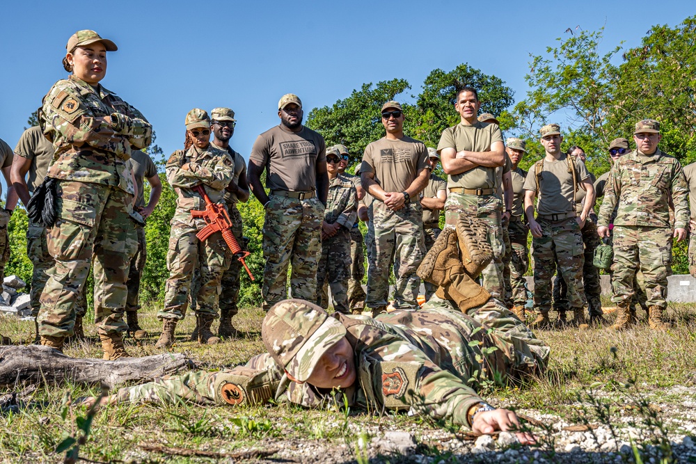 Defensive Fighting Position Training at EXERCISE MOSAIC GECKO II