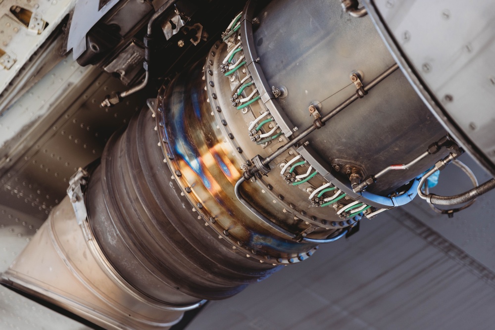 Airmen reassemble a C-130 Hercules engine