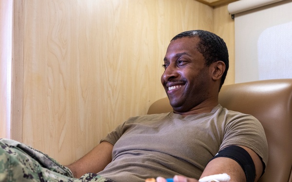 Gerald R. Ford Sailors Donate Blood