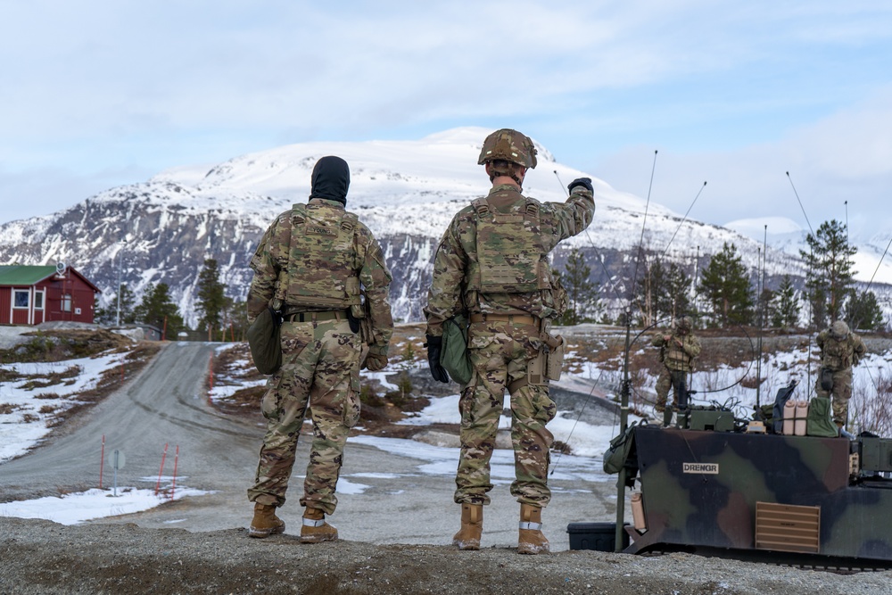 MLRS battalion establishes command post in Norway during exercise