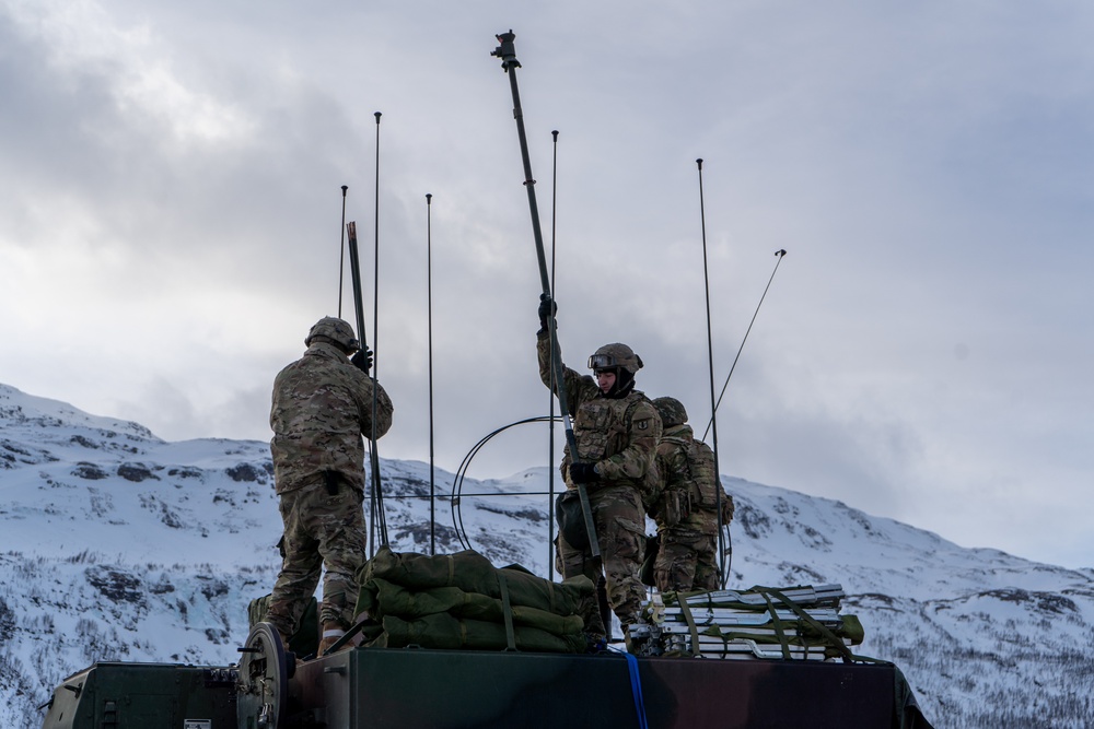 MLRS battalion establishes command post in Norway during exercise