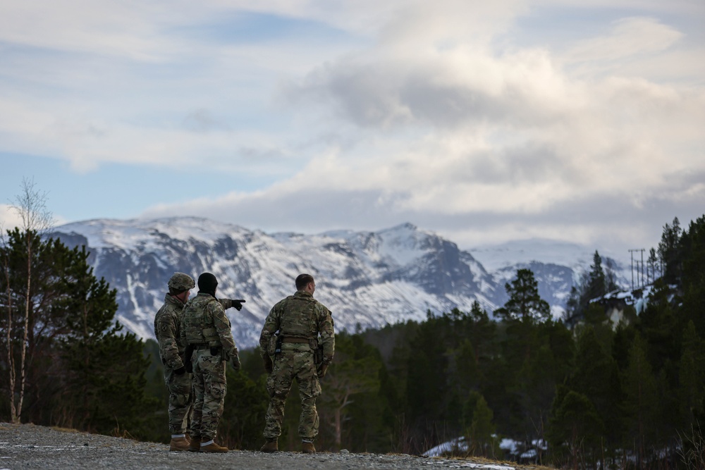 MLRS battalion establishes a command post in Norway during exercise