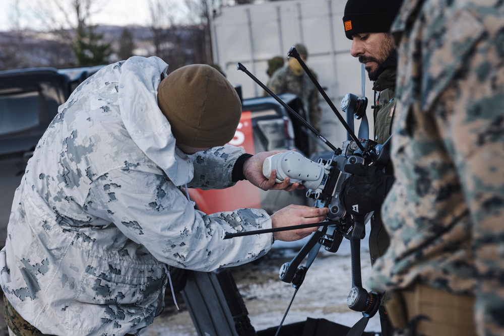 Exercise Joint Viking 25: DTRA CBRN and EOD Chemical Warfare Agent Interoperability and Integration Training