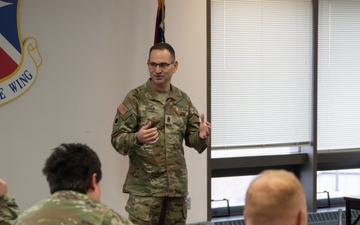 Ohio National Guard Command Senior Enlisted Leader Visits 179th Cyberspace Wing