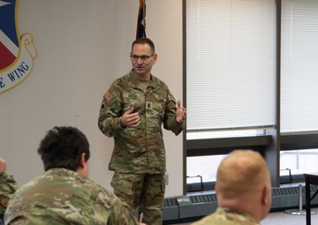 Ohio National Guard Command Senior Enlisted Leader Visits 179th Cyberspace Wing