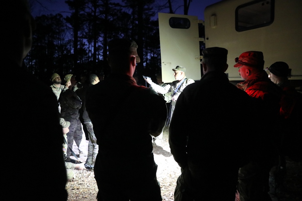 Soldiers Train on Night Vision Goggles