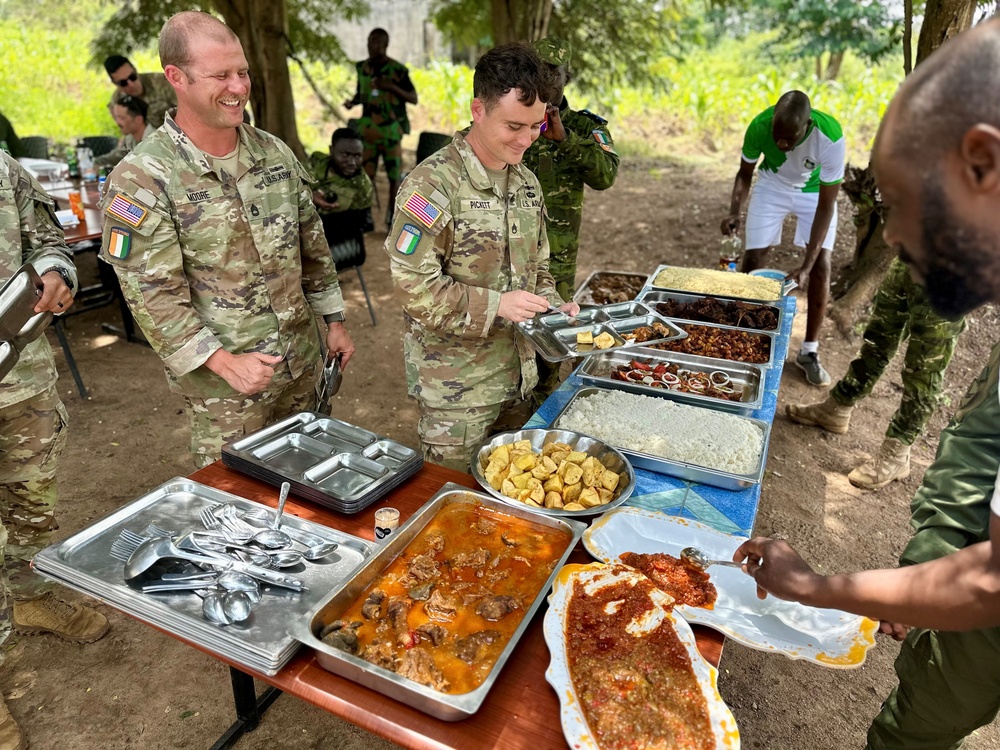 US Maneuvering Assistance Team Conduct Drills with Ivorian Soldiers