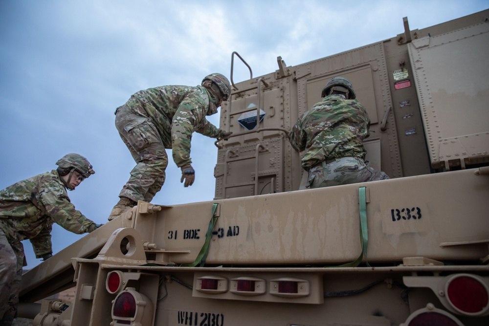 U.S. Army Soldiers Conduct Patriot Missile Training in CENTCOM Region for Enhanced Air Defense Readiness