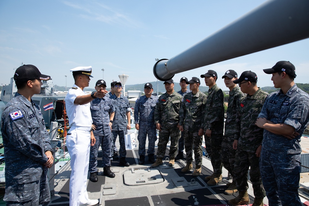 USS Omaha (LCS 12) hosts Republic of Korea sailors, marines for a ship tour during joint exercise Cobra Gold