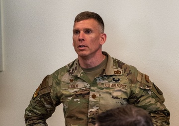 Maj. Gen Duke A. Pirak Visits the 233rd Space Group