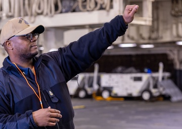 USS Iwo Jima Ammunition Onload