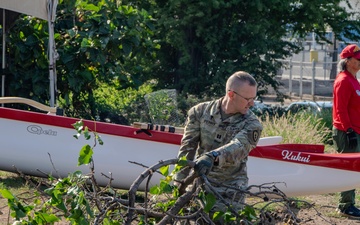 25th CAB Soldiers volunteer at Kawaihae Canoe Club