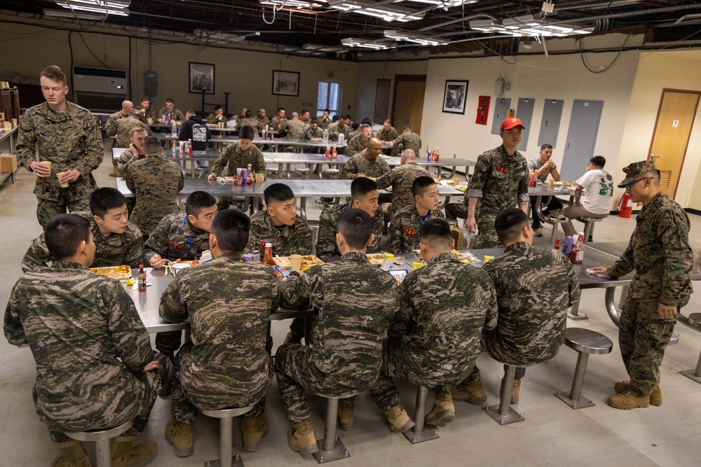 Ten for Half a Thousand: 3rd MLG Food Service Specialists Feed the MEF during U.S./ROK Exercises