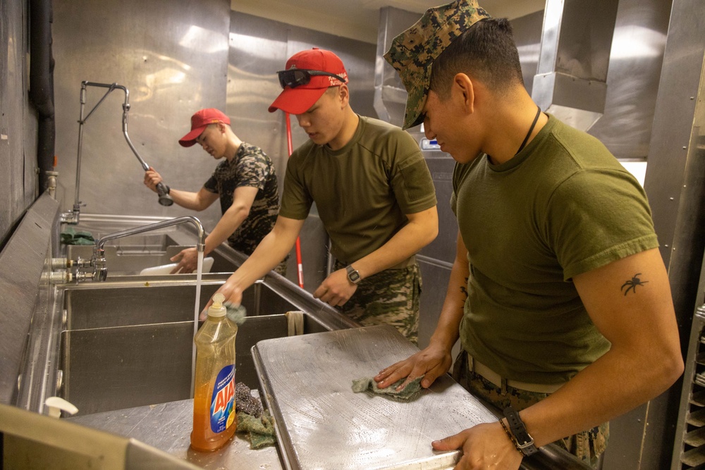 Ten for Half a Thousand: 3rd MLG Food Service Specialists Feed the MEF during U.S./ROK Exercises