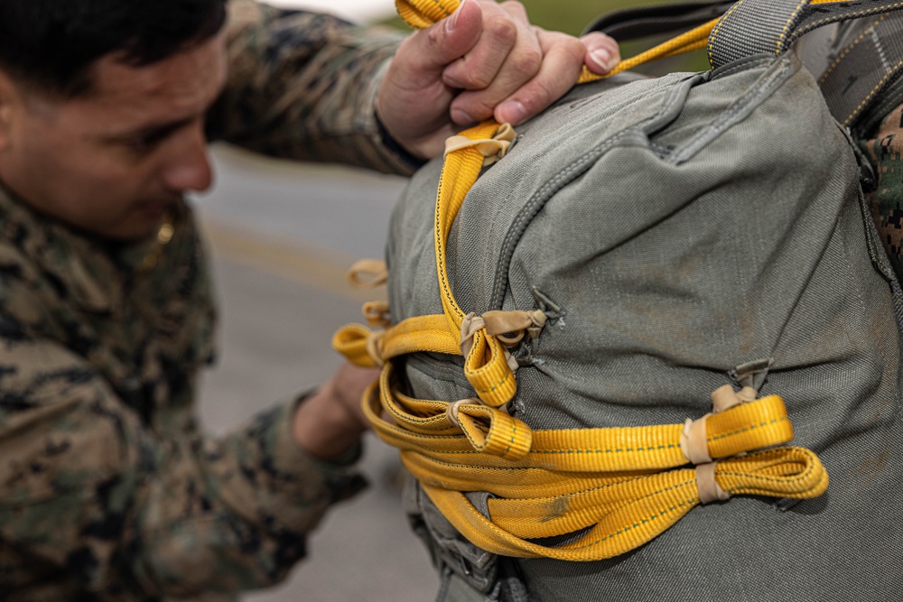U.S. Marines with 3rd LSB Conduct Air Deliveries