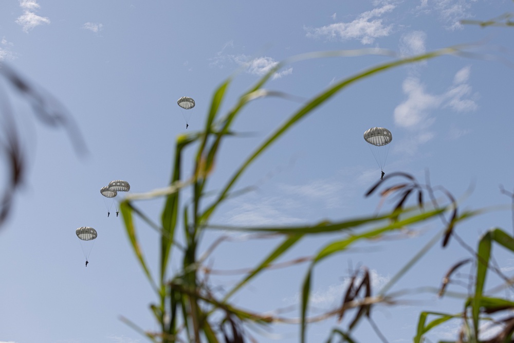 U.S. Marines with 3rd LSB Conduct Air Deliveries