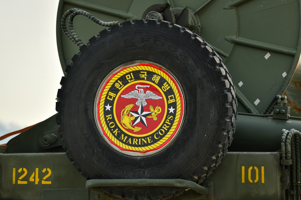 3rd Marine Logistic Group displays Combat Readiness on Dogu Beach