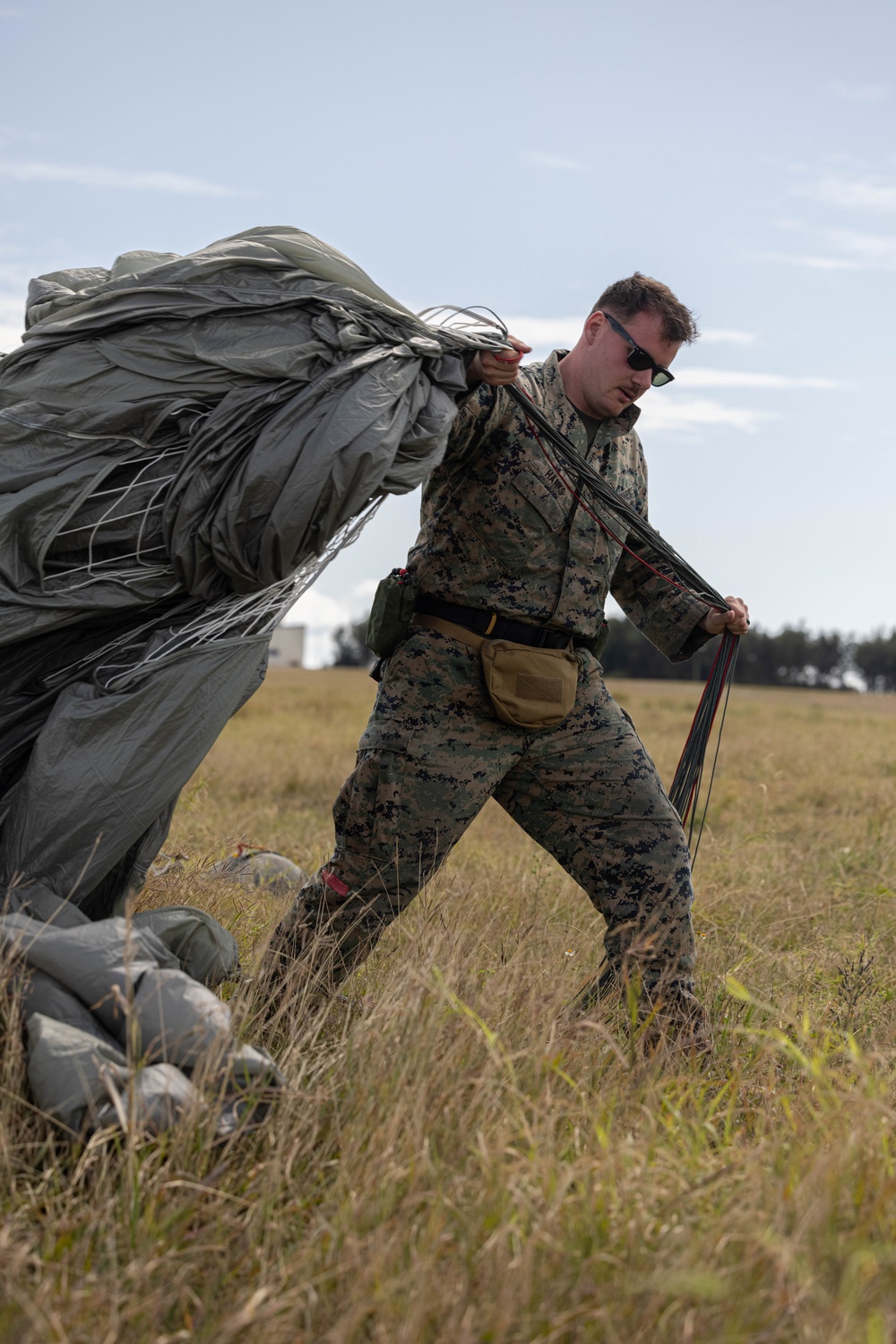 U.S. Marines with 3rd LSB Conduct Air Deliveries